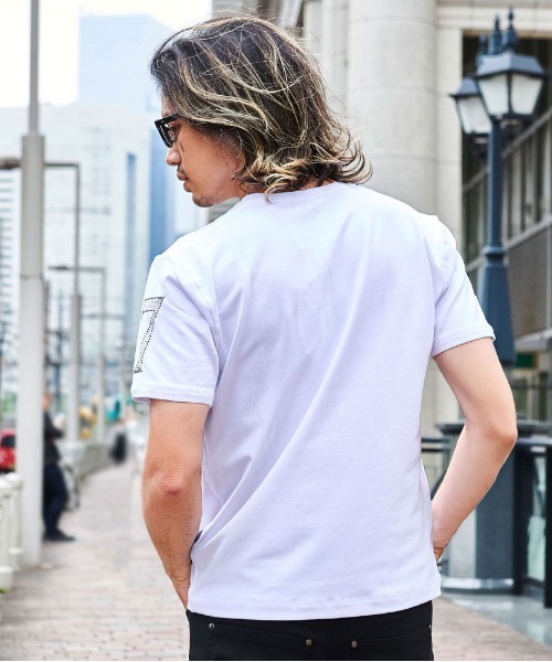 VIOLA（ヴィオラ）の「『VIOLA rumore/ヴィオラ ルモーレ』裏使いクルー半袖Tシャツ（Tシャツ/カットソー・メンズ・ブラック/オレンジ/ホワイト・XL/L/M）」の5枚目の写真