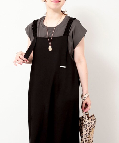 MICO COULIER(ミコクリエ)の「シャーリングストラップキャミワンピース(ワンピース・レディース・オリーブ/ブラック・38)」の9枚目の写真