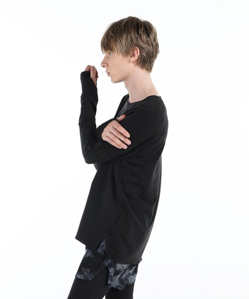 Y-3(ワイスリー)の「Y-3 RUNNING LONG SLEEVE TEE(Tシャツ/カットソー・メンズ・ブラック・SMALL/MEDIUM/LARGE/X-SMALL/X-LARGE/XX-LARGE)」の6枚目の写真