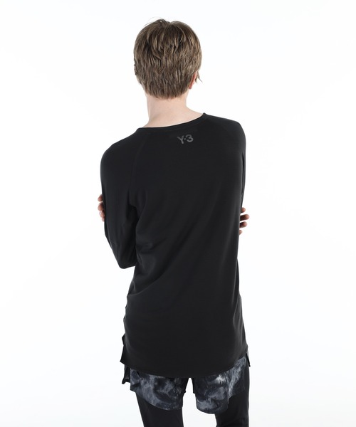 Y-3(ワイスリー)の「Y-3 RUNNING LONG SLEEVE TEE(Tシャツ/カットソー・メンズ・ブラック・SMALL/MEDIUM/LARGE/X-SMALL/X-LARGE/XX-LARGE)」の2枚目の写真