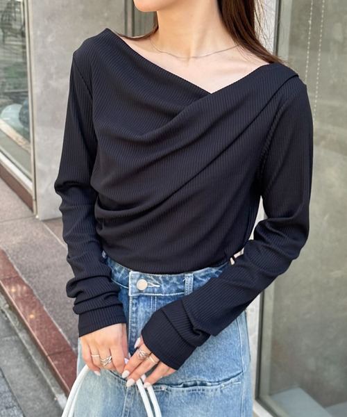 RANAN（ラナン）の「［26SS新色追加］2WAYドレープオフショルリブロンT（Tシャツ/カットソー・レディース・ブラック/その他/チャコールグレー/ホワイト/レッド/アイボリー/ライトピンク・M/L/LL）」の4枚目の写真