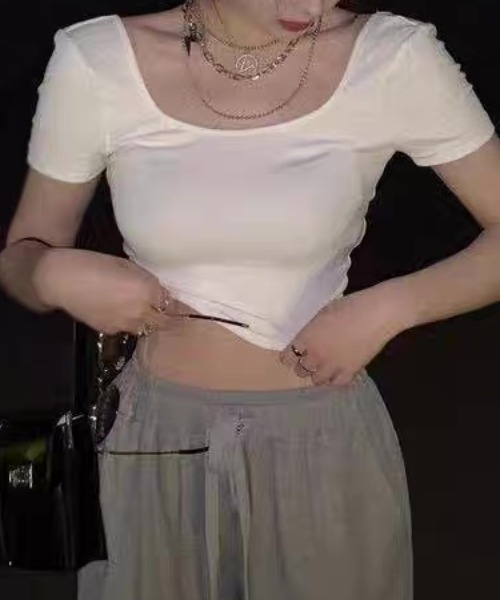 ampm(エーエムピーエム)の「背中あきバックオープンリブフィットTシャツ(Tシャツ/カットソー・レディース・ホワイト/ブラック・S/M/L)」の16枚目の写真