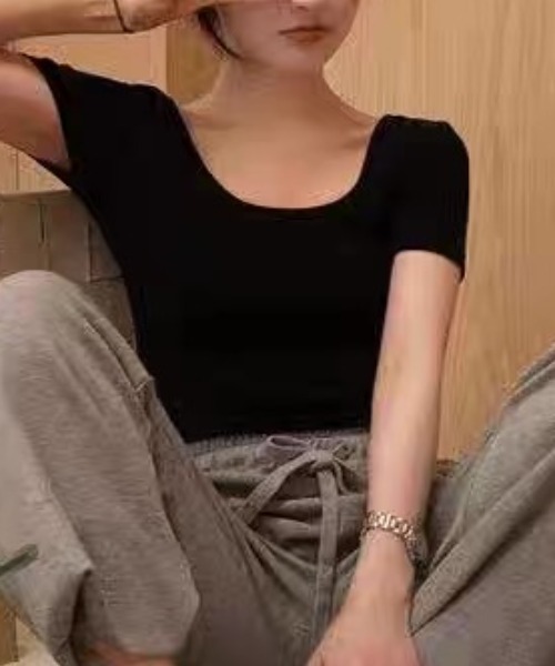 ampm(エーエムピーエム)の「背中あきバックオープンリブフィットTシャツ(Tシャツ/カットソー・レディース・ホワイト/ブラック・S/M/L)」の10枚目の写真