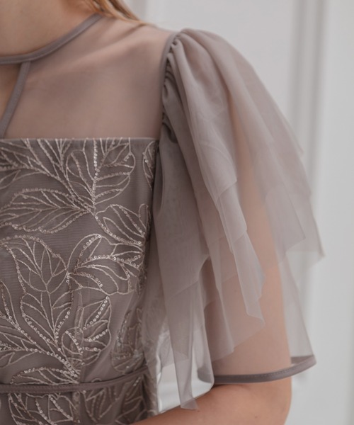 Leja(レジャ)の「【LEJA】チュールスリーブボタニカルマーメイドワンピースドレス美脚効果結婚式 パーティードレス 成人式 二次会 同窓会 お呼ばれ オケージョン 20代 30代(ドレス・レディース・グレー/グリーン・SMALL/MEDIUM)」の8枚目の写真