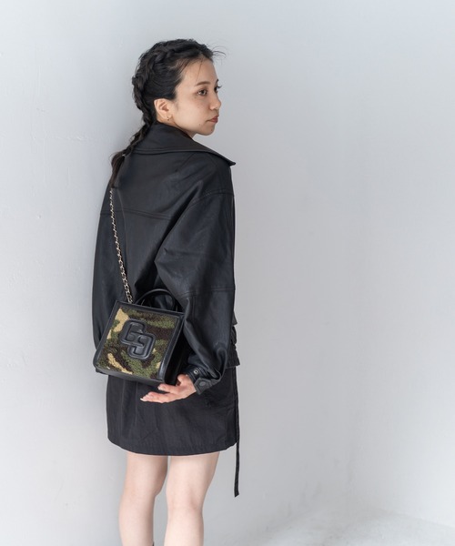 GYDA(ジェイダ)の「【WEB限定商品】GYDA (ジェイダ)2WAY チェーンショルダーミニスクエアバッグ ボア GY-B335(ショルダーバッグ・レディース・ブラック/カモフラージュ・FREE)」の12枚目の写真