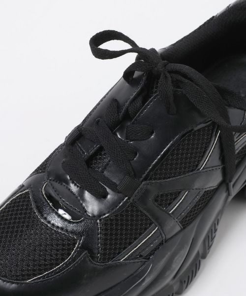 PAGEBOY(ページボーイ)の「ダットコンビソールスニーカー(スニーカー・レディース・ブラック/シルバー/オフホワイト・LARGE/MEDIUM)」の16枚目の写真