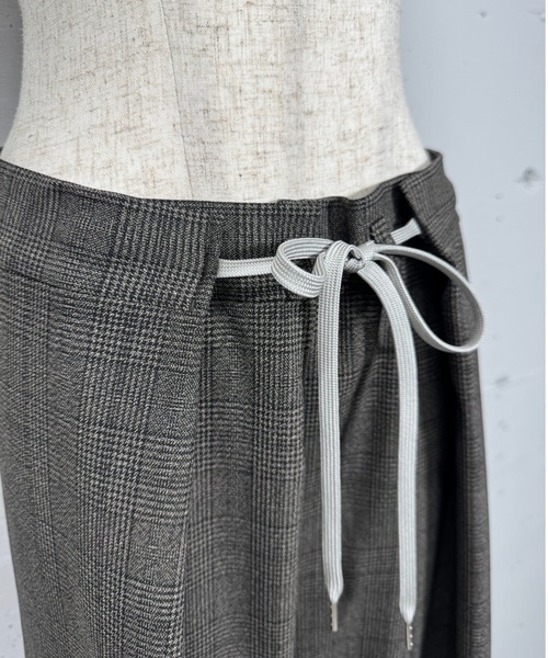 PROVOKE （プロヴォーク）の「TUCK WIDE PANTS（スラックス・レディース・ブラウン・FREE）」の5枚目の写真