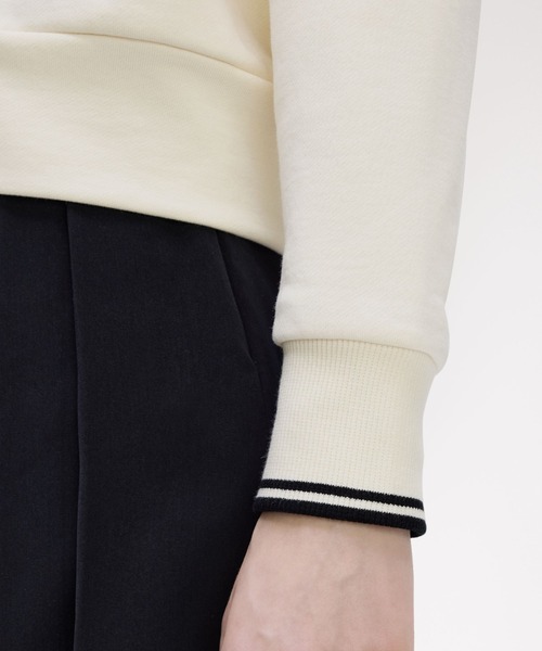 FRED PERRY(フレッドペリー)の「Zip-Through Sweatshirt Cardigan/ジップアップスウェットカーディガン(カーディガン/ボレロ・レディース・ブラック/オフホワイト・10)」の4枚目の写真