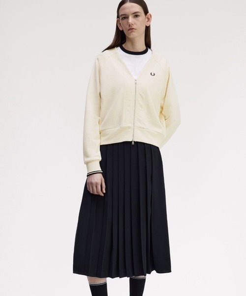 FRED PERRY(フレッドペリー)の「Zip-Through Sweatshirt Cardigan/ジップアップスウェットカーディガン(カーディガン/ボレロ・レディース・ブラック/オフホワイト・10)」の3枚目の写真