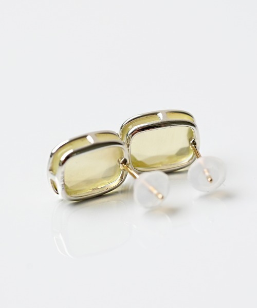 sowi(ソーイ)の「Talat ルアン ピアス(ピアス(両耳用)・レディース・グリーン/ブルー/レモンイエロー/ライラック/ライトブルー/オフホワイト・フリ-)」の12枚目の写真