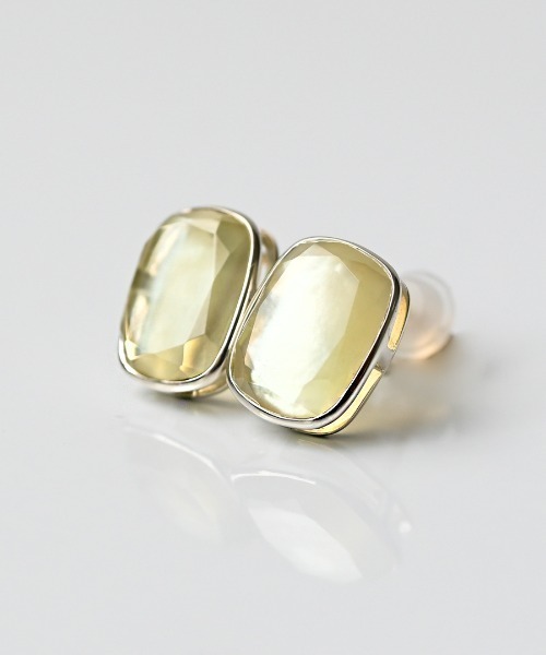 sowi(ソーイ)の「Talat ルアン ピアス(ピアス(両耳用)・レディース・グリーン/ブルー/レモンイエロー/ライラック/ライトブルー/オフホワイト・フリ-)」の11枚目の写真