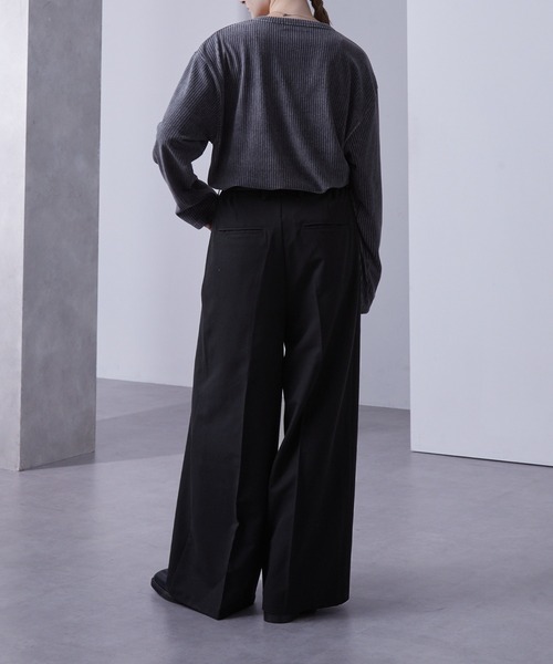 Loose/ルース（ルース）の「フォールディッドタック ワイドストレートスラックス【セットアップ対応】（スラックス・メンズ・チャコールグレー/ブラック・M/S/XS/L）」の9枚目の写真