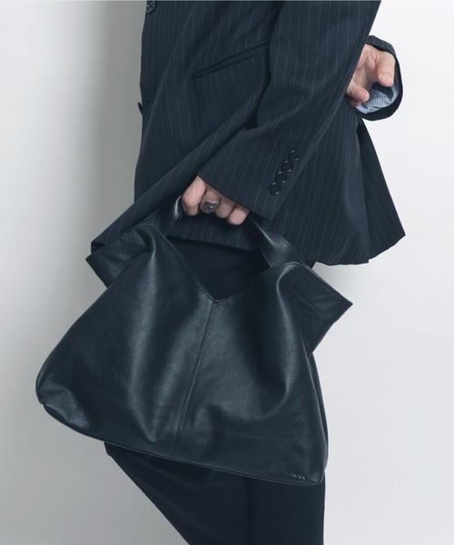 YArKA（ヤーカ）の「【YArKA/ヤーカ】real leather change shape 2way bag [wam9] / リアルレザー変形底2way バッグ（トートバッグ・メンズ・ブラック・FREE）」の5枚目の写真