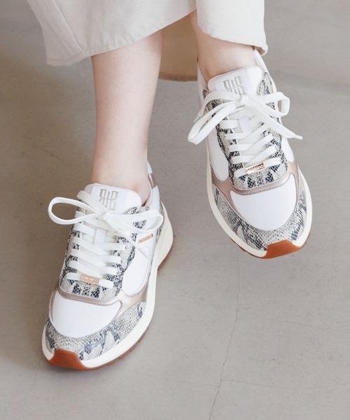 HIMIKO（ヒミコ）の「【HIMIKO】コンビデザインスニーカー/607005（スニーカー・レディース・ブラウン/グレー/ブラック・25.5cm/22.5cm/23.0cm/24.5cm/25.0cm/23.5cm/24.0cm）」の16枚目の写真