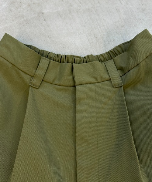 AIC.(エーアイシー)の「【再入荷】カーブシルエットタックパンツ(その他パンツ・レディース・アイボリー/ブラック/ブラウン/ダークカーキ/カーキ/ベージュ/ネイビー・FREE/MT)」の14枚目の写真