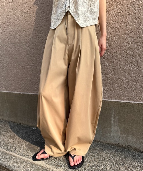AIC.(エーアイシー)の「【再入荷】カーブシルエットタックパンツ(その他パンツ・レディース・アイボリー/ブラック/ブラウン/ダークカーキ/カーキ/ベージュ/ネイビー・FREE/MT)」の22枚目の写真