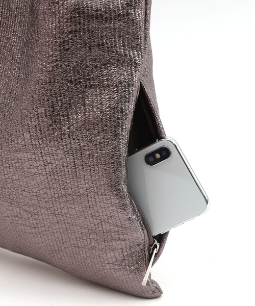 COOCO（クーコ）の「メタリックツマミハンドルフラットトートバッグ／Ａ４対応（トートバッグ・レディース・ガンメタ/シルバー/ブラック/ピンクゴールド・FREE）」の17枚目の写真