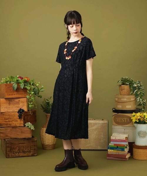 Jocomomola（ホコモモラ）の「Camino de flores フラワージャカードワンピース（ワンピース・レディース・レッド/ブラック・40）」の11枚目の写真