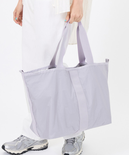 LeSportsac(レスポートサック)の「ESSENTIAL LG OPEN TOTE ソフトライラックC(トートバッグ・レディース・パープル・FREE)」の2枚目の写真