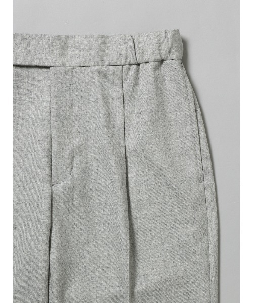 SUIT SQUARE（スーツスクエア）の「GOOVI タックテーパードパンツ ストレッチ ウールサキソニー（スラックス・メンズ・グレー系2/グレー系1・1/2/3）」の4枚目の写真