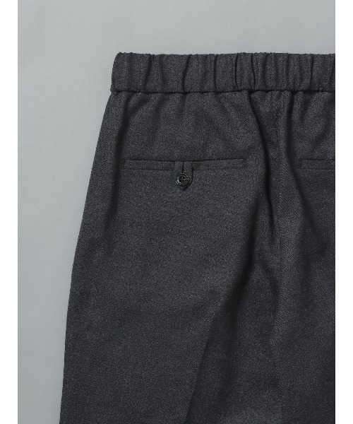 SUIT SQUARE（スーツスクエア）の「GOOVI タックテーパードパンツ ストレッチ ウールサキソニー（スラックス・メンズ・グレー系2/グレー系1・1/2/3）」の14枚目の写真