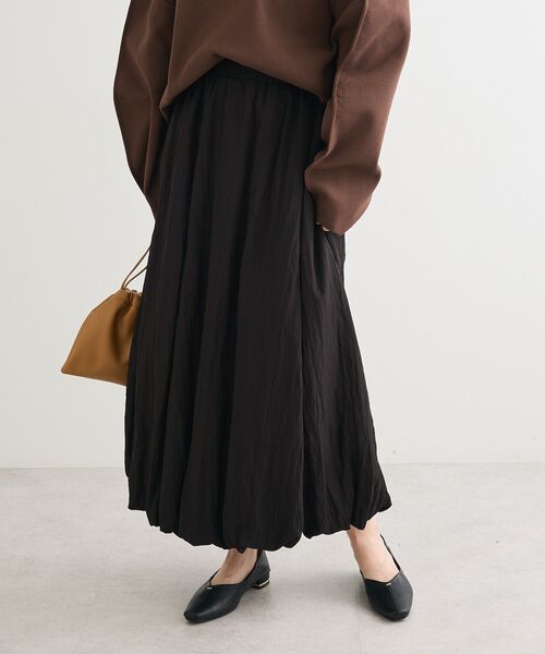 Green　Parks（グリーンパークス）の「微光沢サテンバルーンスカート（スカート・レディース・アイボリー/ブラック・FREE）」の7枚目の写真