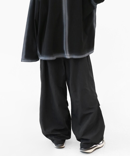 minsobi（ミンソビ）の「ベルトストラップナイロンワイドパンツ（その他パンツ・メンズ・ブラック・FREE）」の13枚目の写真