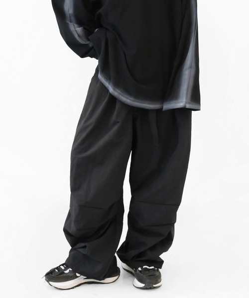 minsobi（ミンソビ）の「ベルトストラップナイロンワイドパンツ（その他パンツ・メンズ・ブラック・FREE）」の22枚目の写真