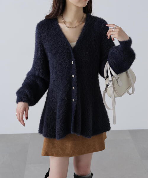 FREE'S MART（フリーズマート）の「◆〈ＭＦＭ〉ヘアリーペプラム金ボタンニットカーデ（ニット/セーター・レディース・グレー/ブラック/ネイビー/ピンク・FREE）」の3枚目の写真