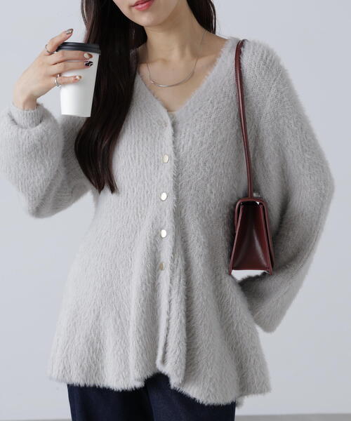 FREE'S MART（フリーズマート）の「◆〈ＭＦＭ〉ヘアリーペプラム金ボタンニットカーデ（ニット/セーター・レディース・グレー/ブラック/ネイビー/ピンク・FREE）」の2枚目の写真