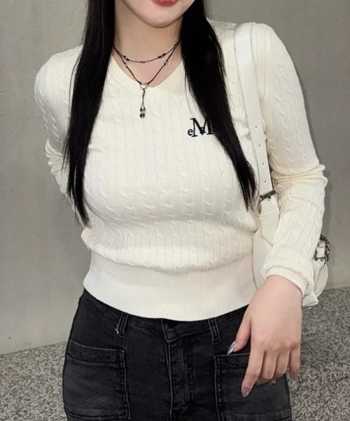 MUCENT（ムセント）の「◇MUCENT◇ブランド直輸入正規品/MUCENT プリムローズ Vネック クロップニット MUCENT PRIMROSE V-NECK CROP KNIT（ニット/セーター・レディース・ブラック/アイボリー/グレー・FREE）」の4枚目の写真