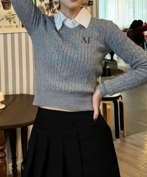 MUCENT（ムセント）の「◇MUCENT◇ブランド直輸入正規品/MUCENT プリムローズ Vネック クロップニット MUCENT PRIMROSE V-NECK CROP KNIT（ニット/セーター・レディース・ブラック/アイボリー/グレー・FREE）」の12枚目の写真