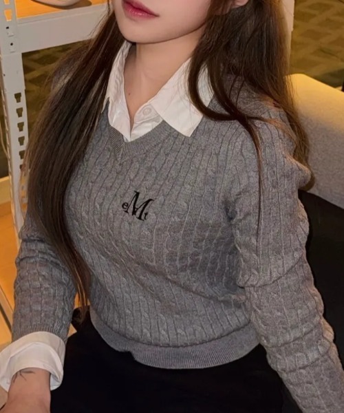 MUCENT（ムセント）の「◇MUCENT◇ブランド直輸入正規品/MUCENT プリムローズ Vネック クロップニット MUCENT PRIMROSE V-NECK CROP KNIT（ニット/セーター・レディース・ブラック/アイボリー/グレー・FREE）」の13枚目の写真