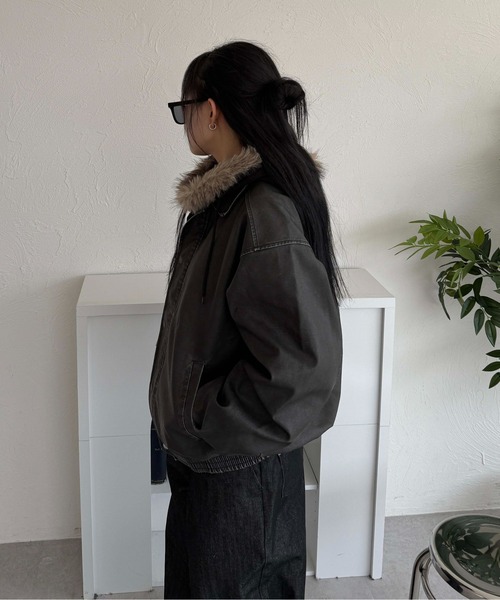 sedacle(セダクル)の「ヴィンテージ加工合皮ブルゾン(ブルゾン・メンズ・ブラック・LARGE/MEDIUM)」の6枚目の写真