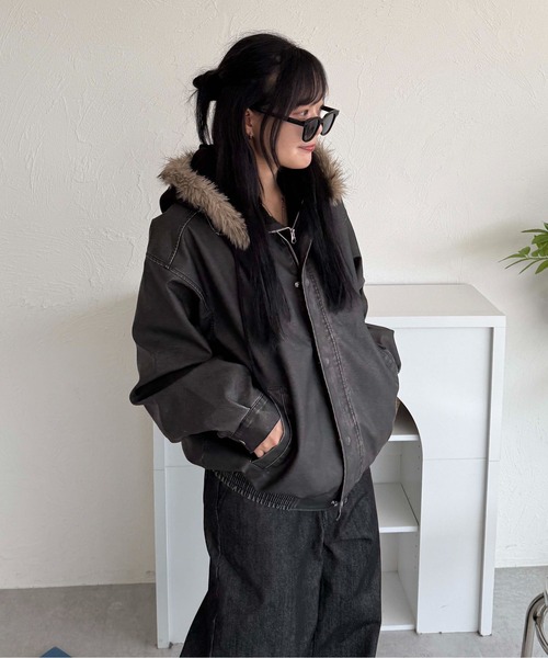 sedacle(セダクル)の「ヴィンテージ加工合皮ブルゾン(ブルゾン・メンズ・ブラック・LARGE/MEDIUM)」の10枚目の写真