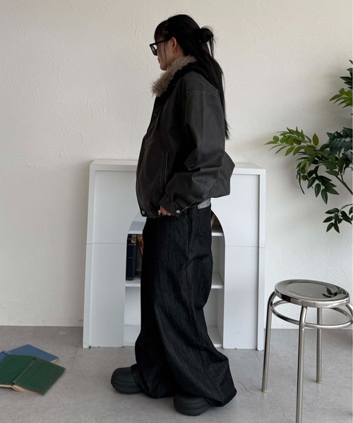 sedacle(セダクル)の「ヴィンテージ加工合皮ブルゾン(ブルゾン・メンズ・ブラック・LARGE/MEDIUM)」の4枚目の写真