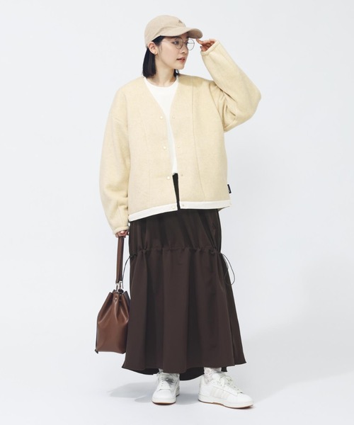 adidas(アディダス)の「【別注】アディダス adidas ラックスフロー オールデイズ ルーズフィット シャギー ニット カーディガ 限定コラボ(カーディガン/ボレロ・レディース・ベージュ/グレー・M/L/S/XL)」の6枚目の写真