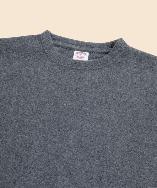 BROOKS BROTHERS（ブルックスブラザーズ）の「ポリエステル　フリース　クルーネックプルオーバー（スウェット・メンズ・グレー/ブラウン/ネイビー・LARGE/MEDIUM/SMALL）」の4枚目の写真
