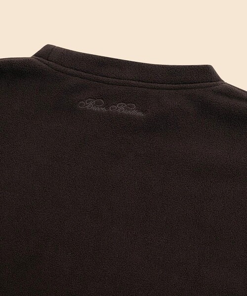 BROOKS BROTHERS（ブルックスブラザーズ）の「ポリエステル　フリース　クルーネックプルオーバー（スウェット・メンズ・グレー/ブラウン/ネイビー・LARGE/MEDIUM/SMALL）」の7枚目の写真