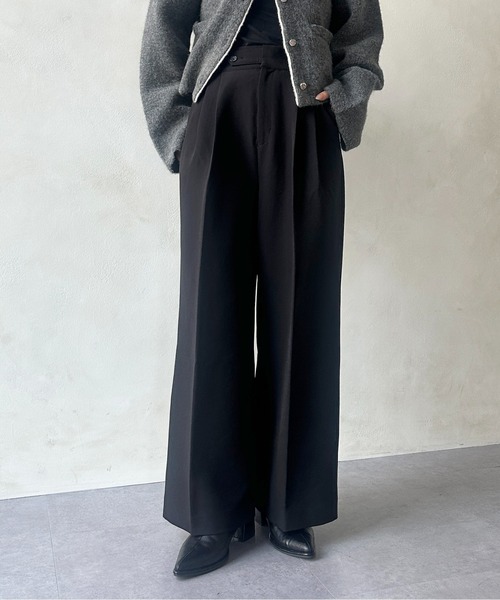 Thevon（ゼボン）の「ジョーゼットフラップデザインタック入りスラックス（スラックス・レディース・ブラック/ベージュ/オフホワイト・マルチサイズ）」の9枚目の写真