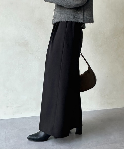 Thevon（ゼボン）の「ジョーゼットフラップデザインタック入りスラックス（スラックス・レディース・ブラック/ベージュ/オフホワイト・マルチサイズ）」の11枚目の写真