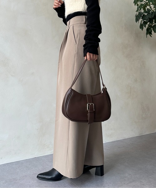 Thevon（ゼボン）の「ジョーゼットフラップデザインタック入りスラックス（スラックス・レディース・ブラック/ベージュ/オフホワイト・マルチサイズ）」の22枚目の写真