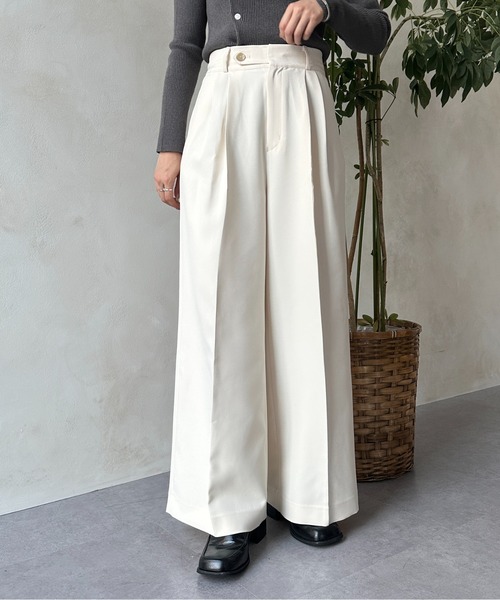 Thevon（ゼボン）の「ジョーゼットフラップデザインタック入りスラックス（スラックス・レディース・ブラック/ベージュ/オフホワイト・マルチサイズ）」の4枚目の写真