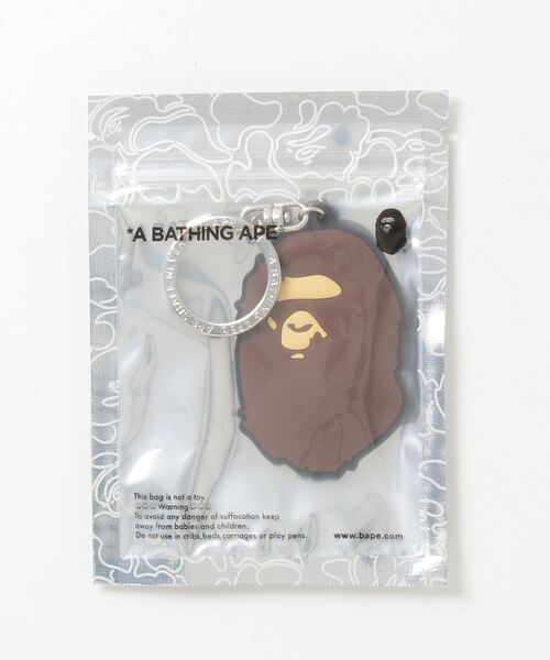 A BATHING APE（アベイシングエイプ）の「APE HEAD RUBBER KEYCHAIN（キーホルダー・メンズ・ブラウン・FREE）」の3枚目の写真