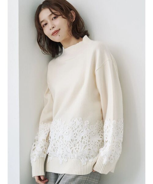 TONAL（トーナル）の「レースドッキングタートルニット（ニット/セーター・レディース・オフホワイト/グレー/ブラック・MEDIUM）」の2枚目の写真