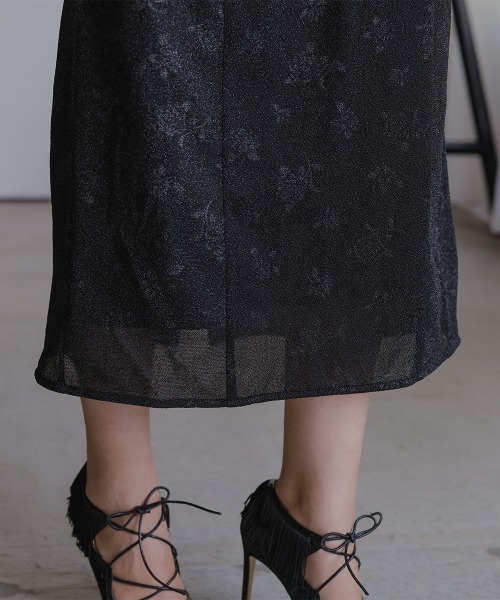 Callarus(カラルス)の「チュールフリルブラウス+シャイニーキャミワンピースドレス〔Callarus〕(ドレス・レディース・ブラック×ブラック・M/L)」の4枚目の写真
