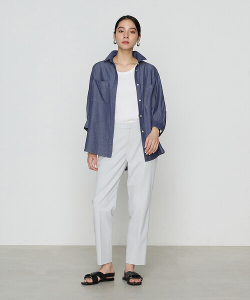 Gabardine K.T(ギャバジンケーティー)の「オトナシャンブレー たっぷりシャツ(シャツ/ブラウス・レディース・ブルー/ネイビー・7号/9号)」の6枚目の写真