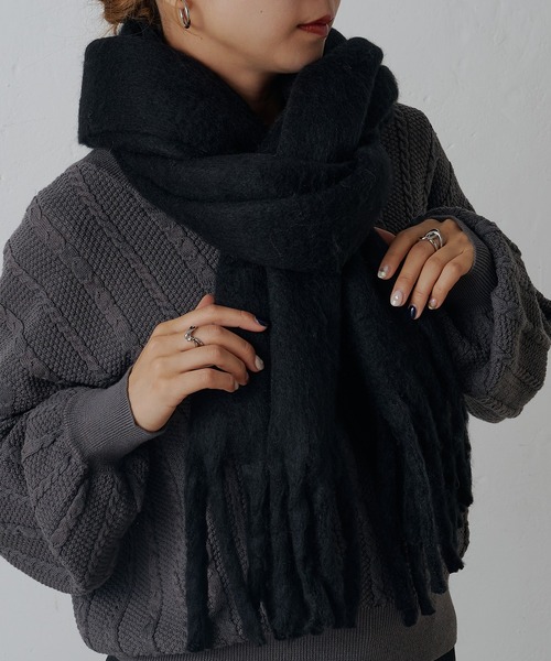 COLONY 2139（コロニートゥーワンスリーナイン）の「無地フェイクウールマフラー（マフラー・レディース・モカ/ライトグレー/チャコールグレー/アイボリー/ブラック・FREE）」の9枚目の写真