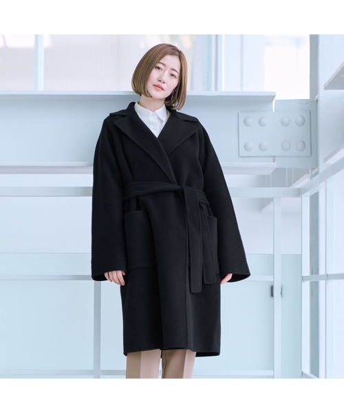 AOYAMA（アオヤマ）の「カシミヤの風合いの良さ、暖かさ、軽さを！【WEB限定】ガウン風リバーコート（ピーコート・レディース・ネイビー/パープル/キャメル/ブラック・L/M）」の5枚目の写真