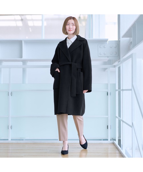 AOYAMA（アオヤマ）の「カシミヤの風合いの良さ、暖かさ、軽さを！【WEB限定】ガウン風リバーコート（ピーコート・レディース・ネイビー/パープル/キャメル/ブラック・L/M）」の8枚目の写真